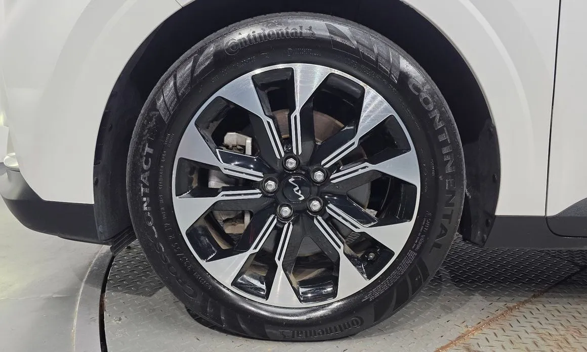 Kia Carnival — фото 10