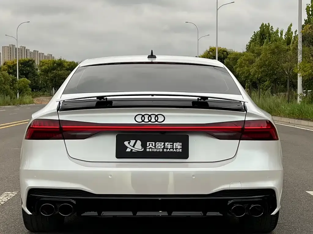 Audi A7 — фото 8