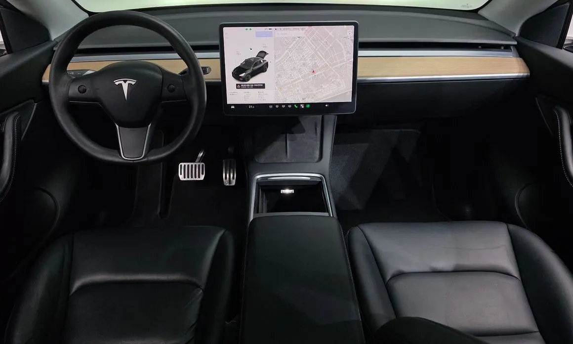 Tesla Model Y — фото 4
