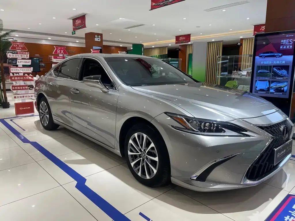 Lexus ES — фото 3