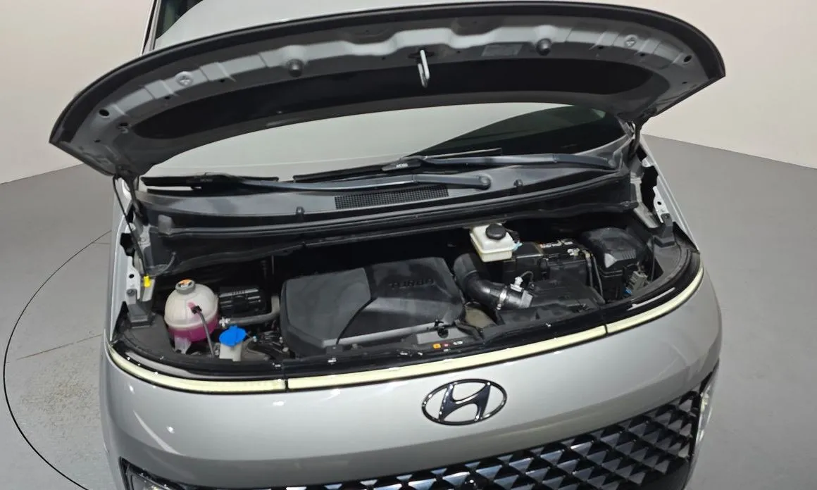 Hyundai Staria — фото 2