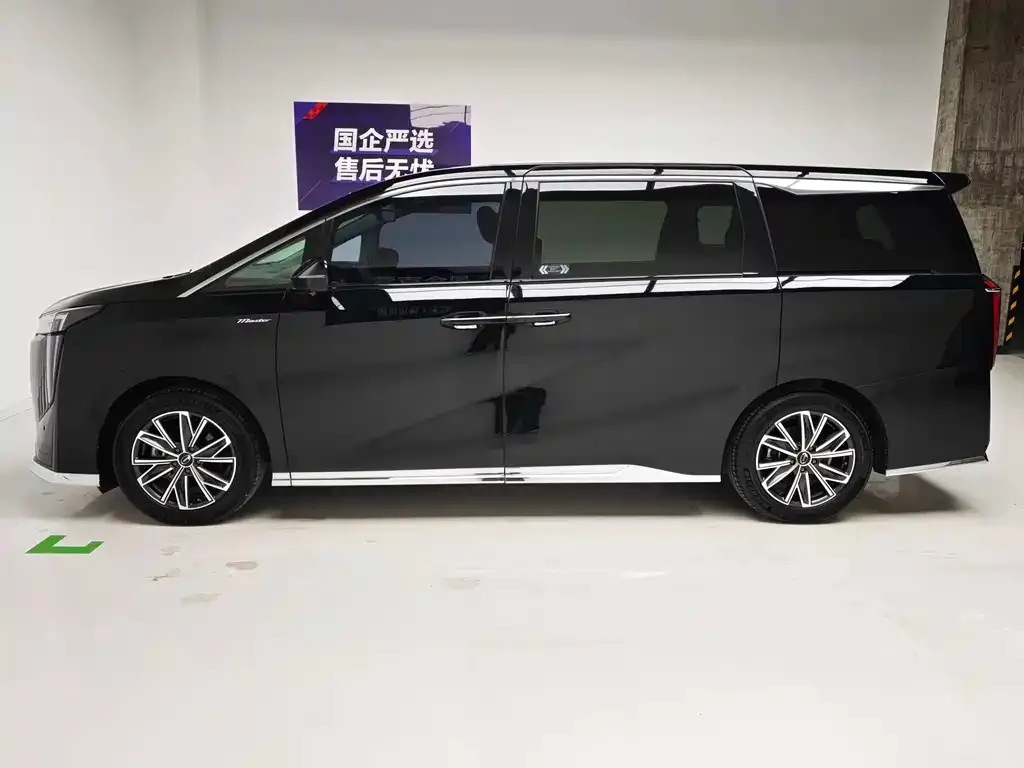 GAC Motor Trumpchi M8 — фото 2