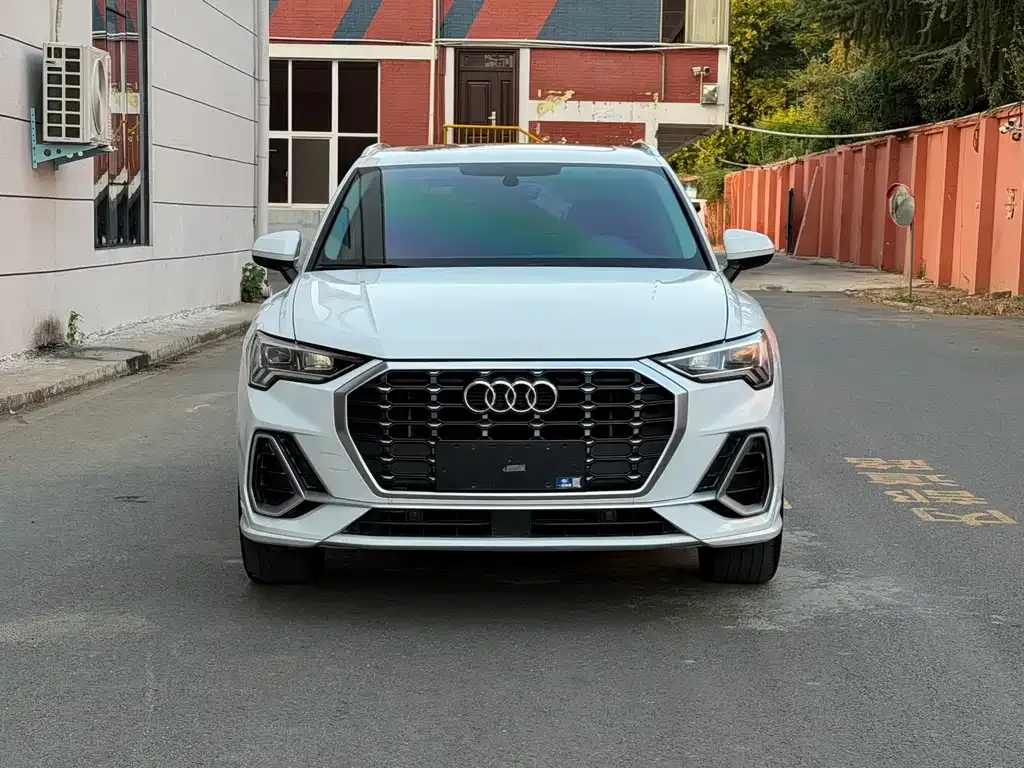 Audi Q3 — фото 9