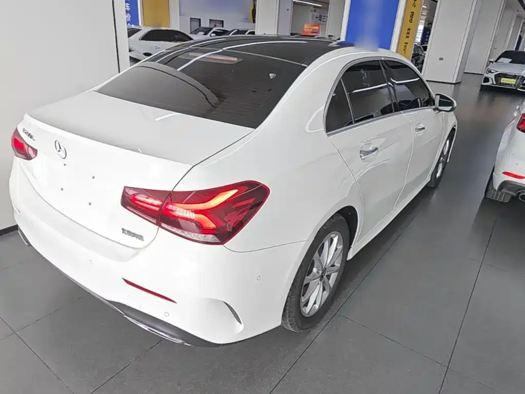 Mercedes-Benz A-Class — фото 10