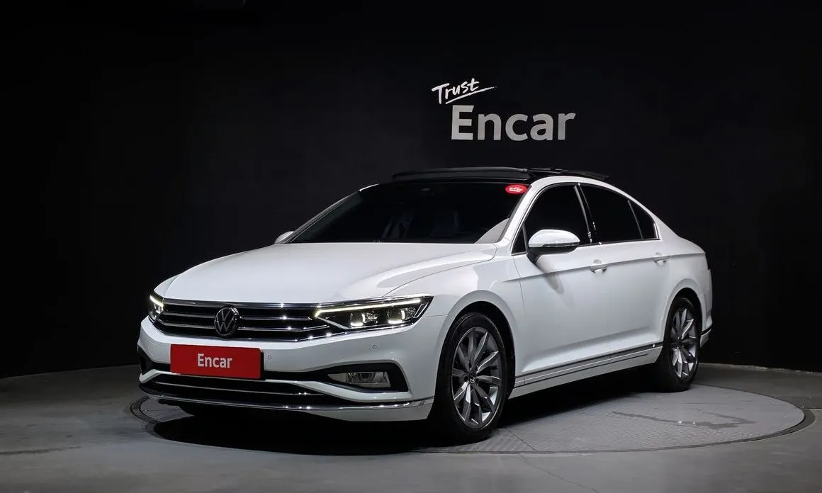 Volkswagen Passat — фото 1