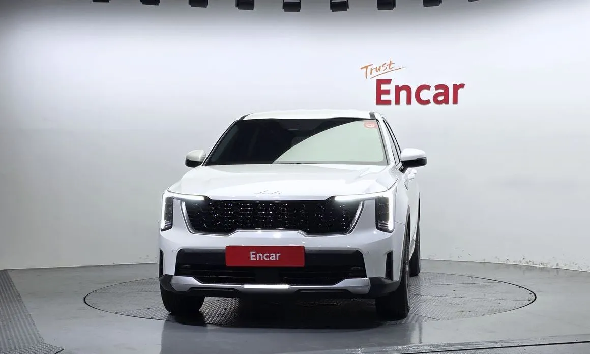 Kia Sorento — фото 7