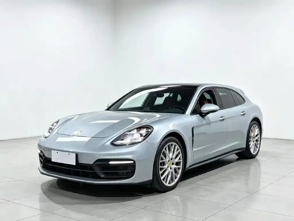 Porsche Panamera — фото 1