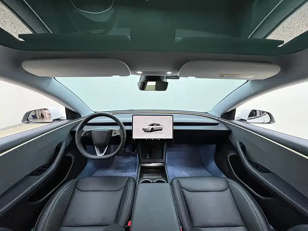 Tesla Model 3 — фото 10