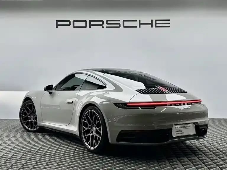 Porsche 911 — фото 7