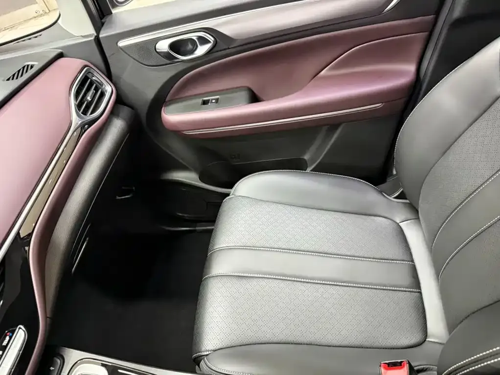 GAC Motor Trumpchi M6 — фото 3