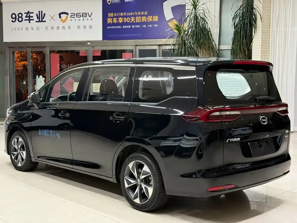 GAC Motor Trumpchi M6 — фото 10