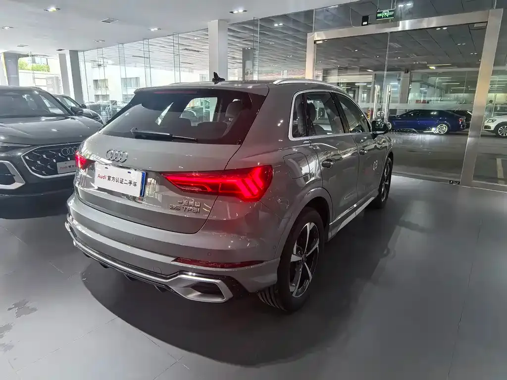 Audi Q3 — фото 6