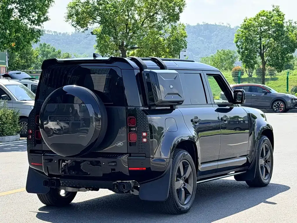 Land Rover Defender — фото 4
