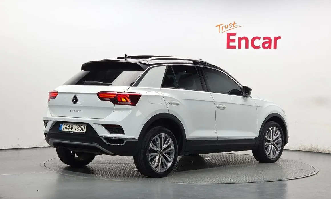 Volkswagen T-Roc — фото 3