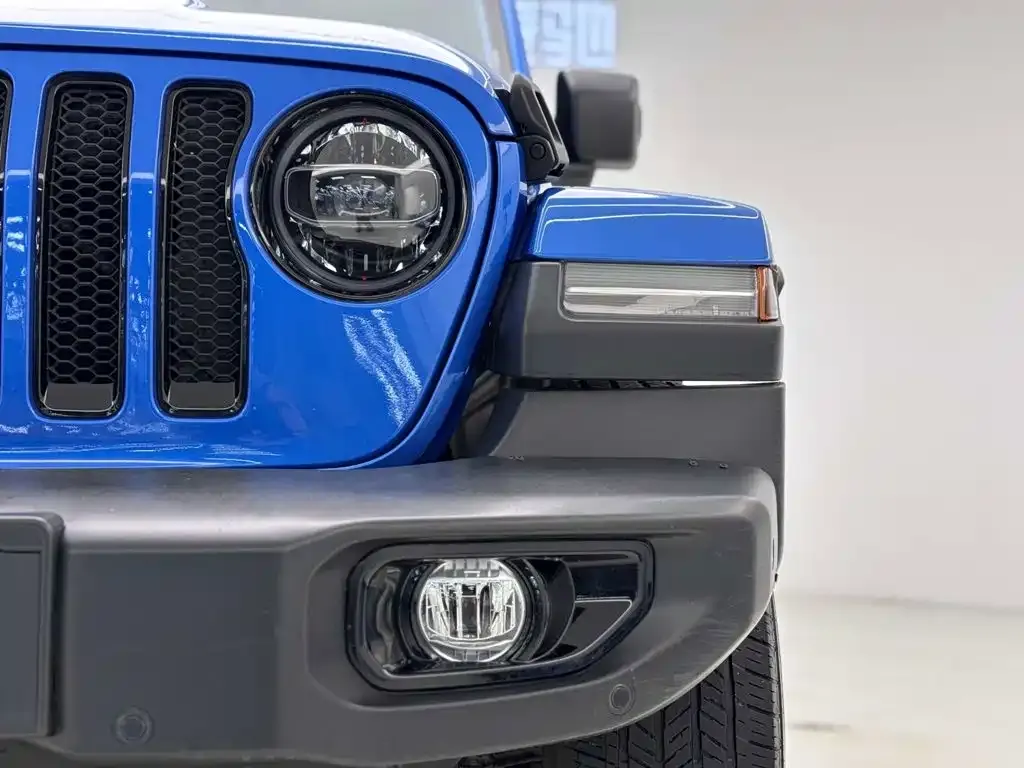 Jeep Wrangler — фото 4