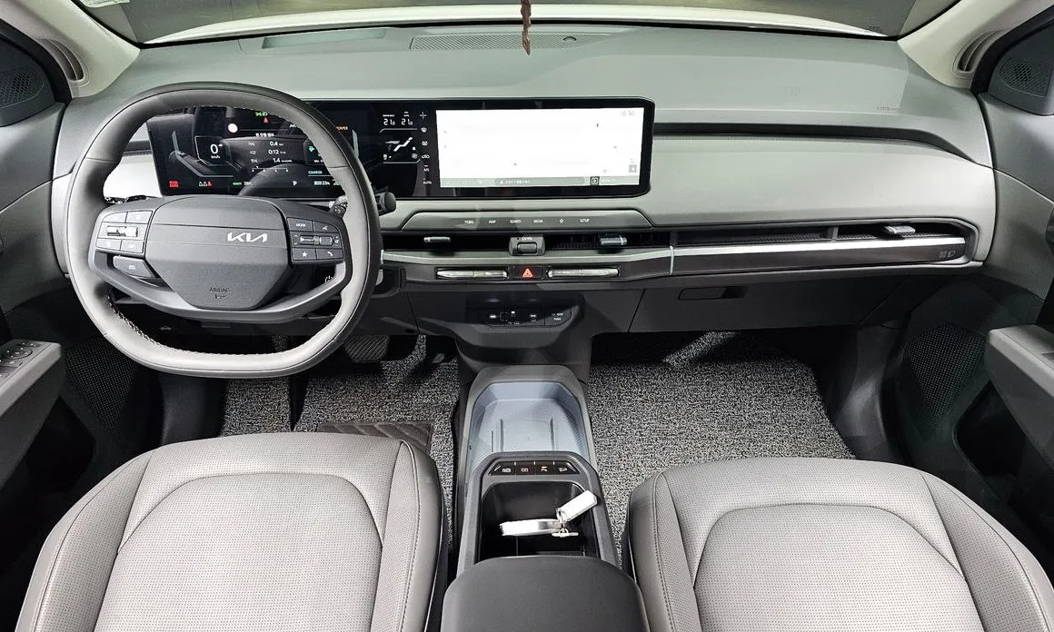 Kia EV3 — фото 9