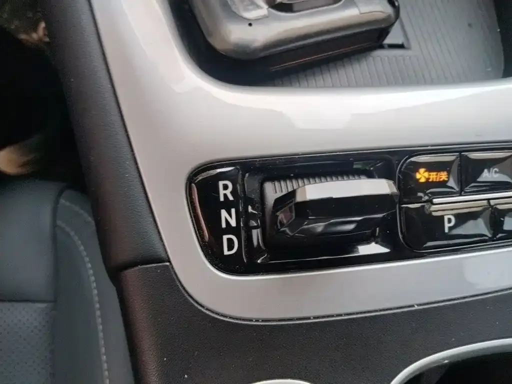 Geely Starburst — фото 8