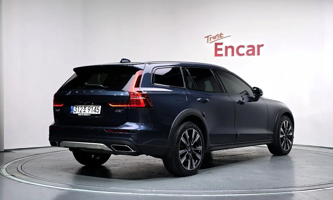 Volvo V60 — фото 4