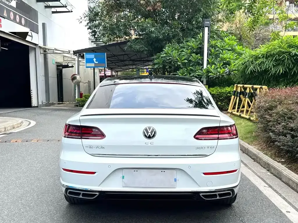 Volkswagen CC — фото 9