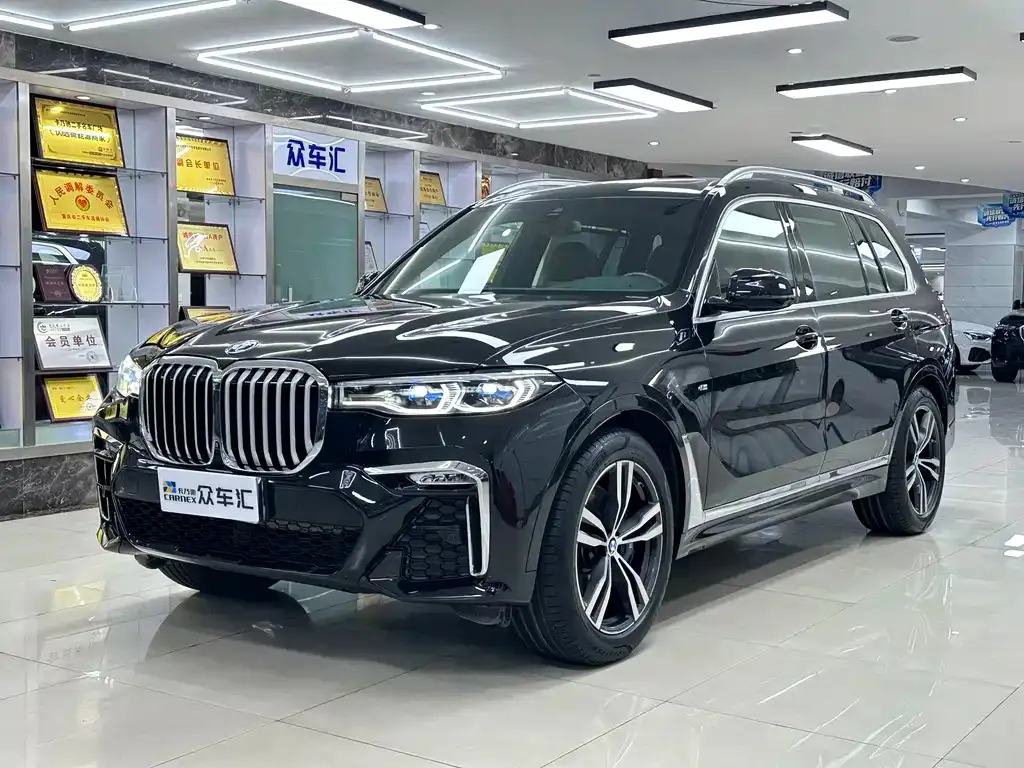 BMW X7 — фото 1