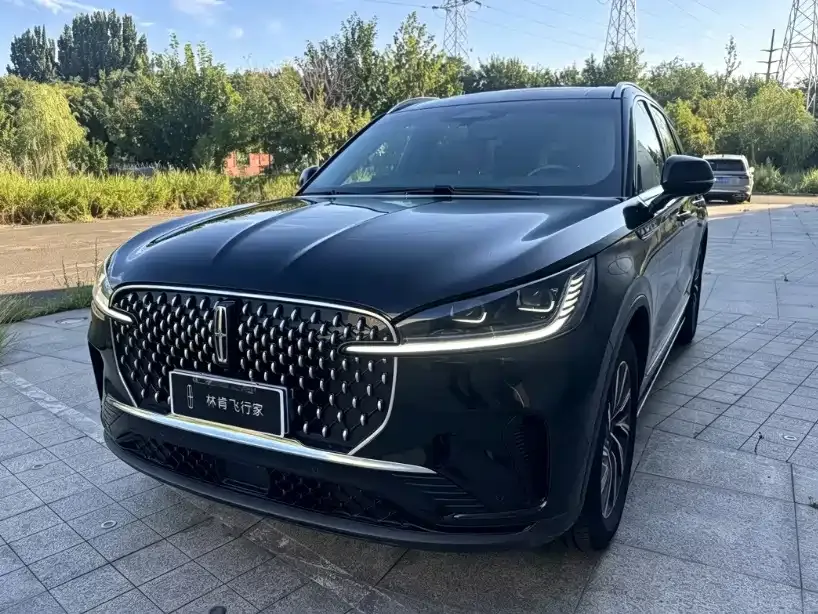 Lincoln Aviator — фото 1
