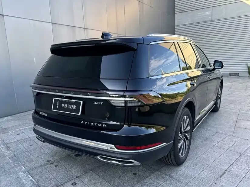 Lincoln Aviator — фото 3