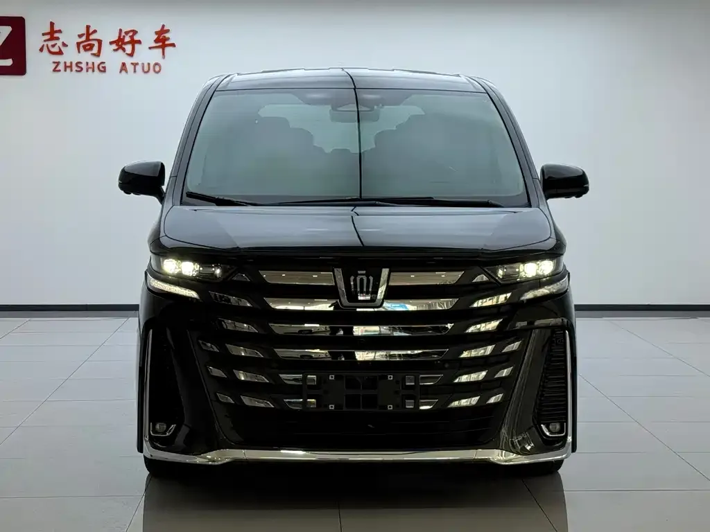 Toyota Vellfire — фото 6