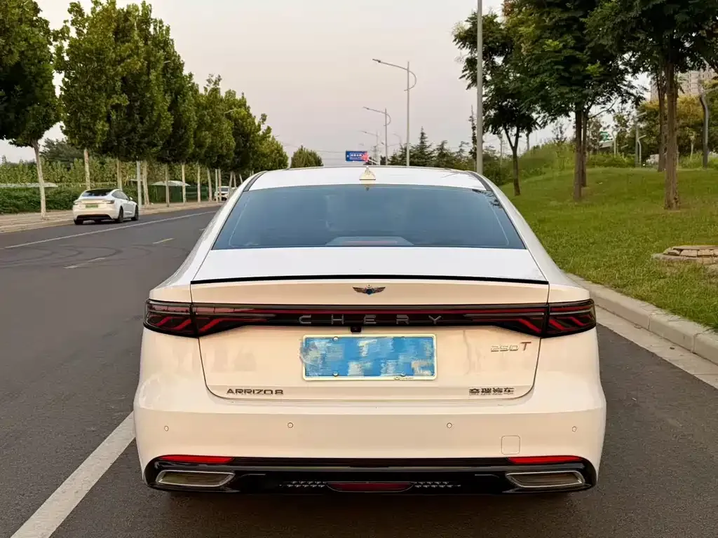 Chery Arrizo 8 PRO — фото 4
