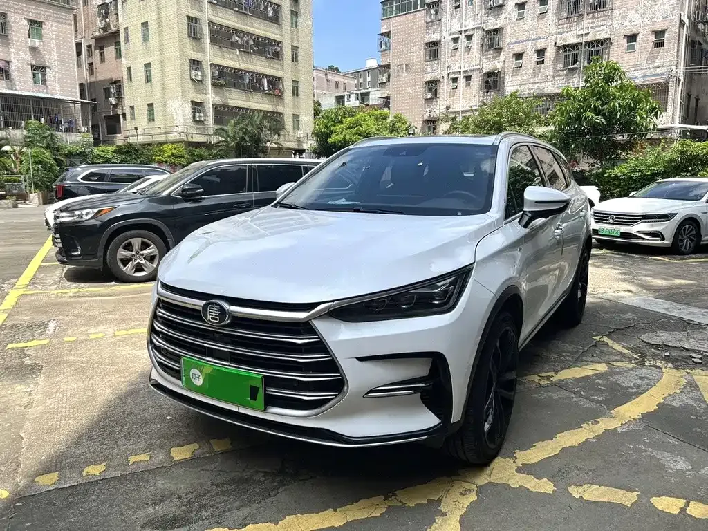 BYD Tang New Energy — фото 1