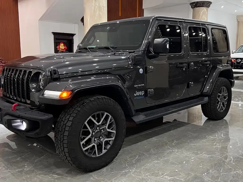 Jeep Wrangler PHEV — фото 1