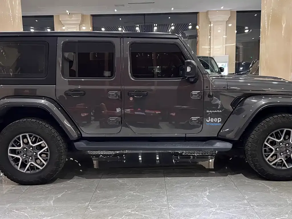 Jeep Wrangler PHEV — фото 10