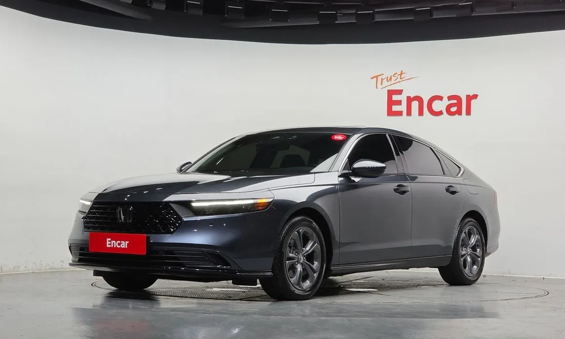 Honda Accord — фото 1