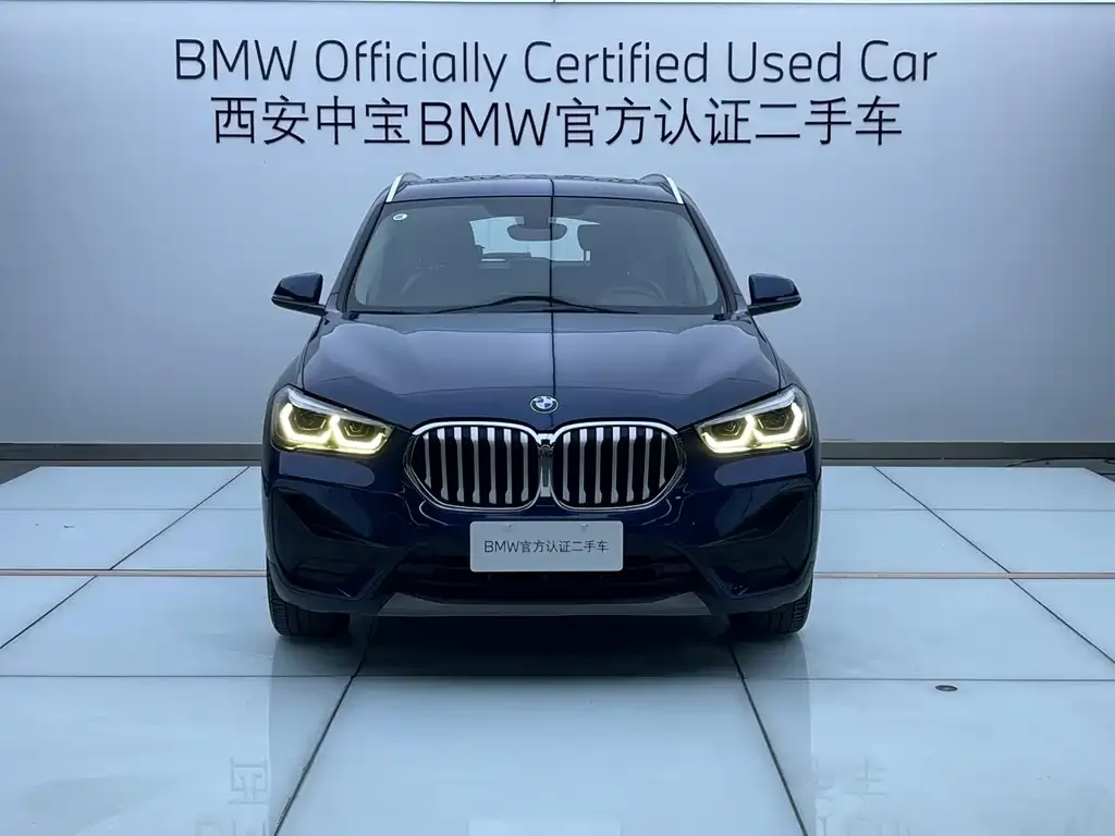 BMW X1 — фото 5
