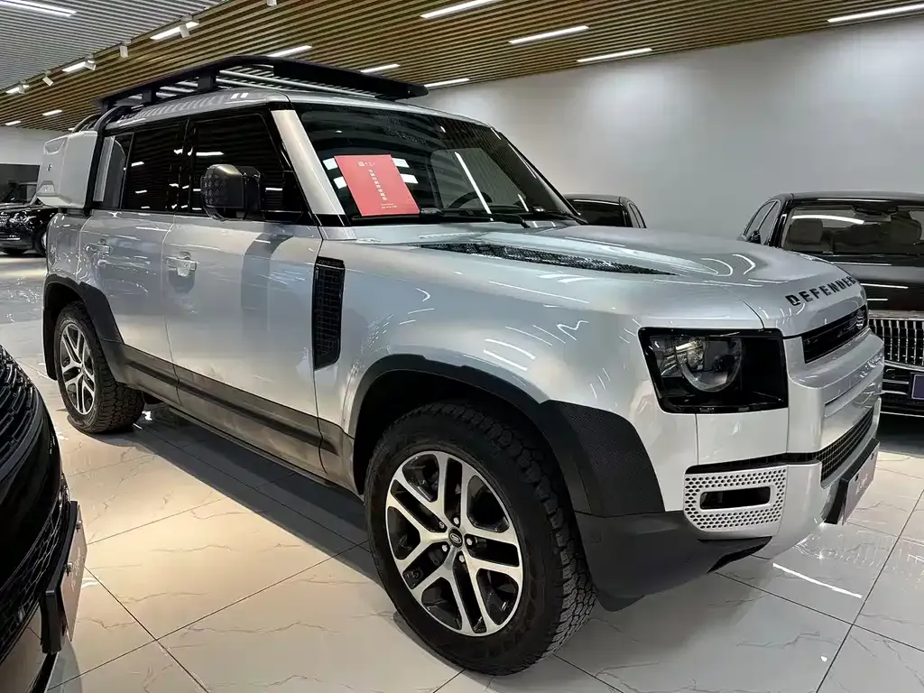 Land Rover Defender — фото 10