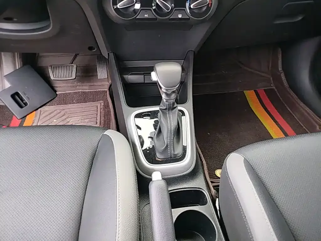 Kia KX1 — фото 3