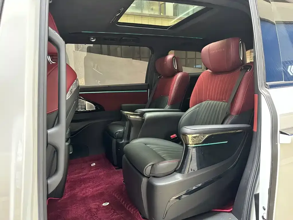 GAC Motor Trumpchi M8 — фото 8
