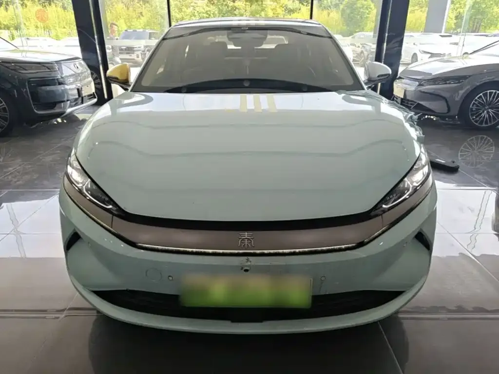 BYD Qin L — фото 8