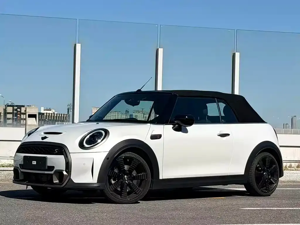 MINI Cooper (3-door) — фото 1
