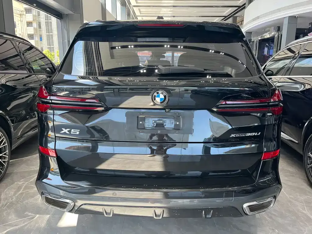 BMW X5 — фото 2