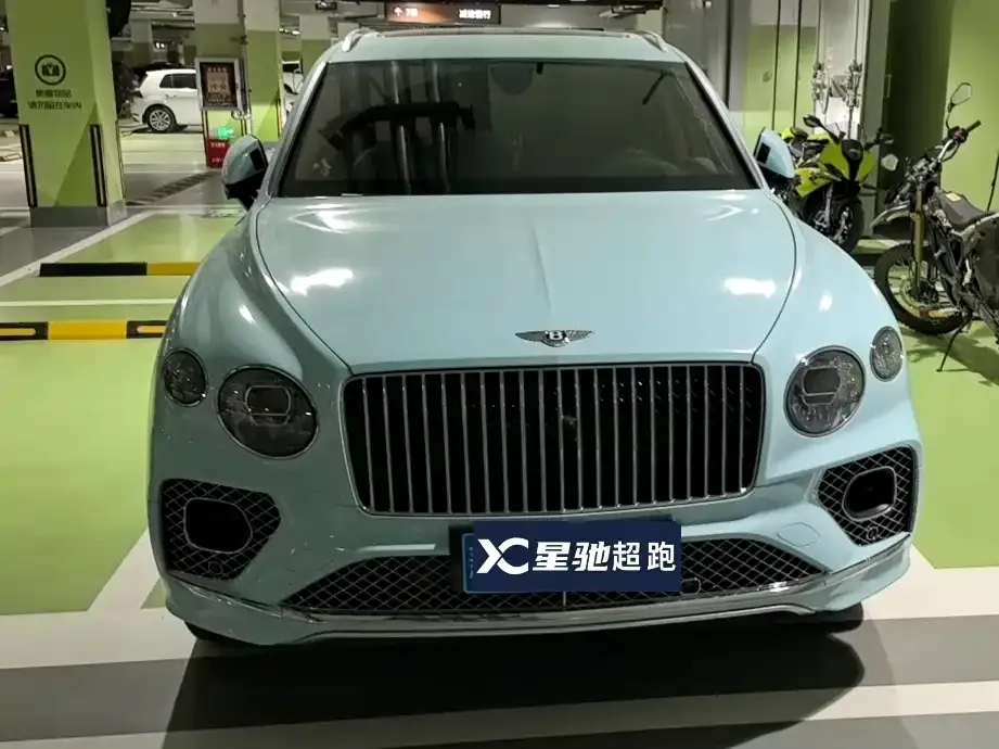 Bentley Bentayga — фото 1