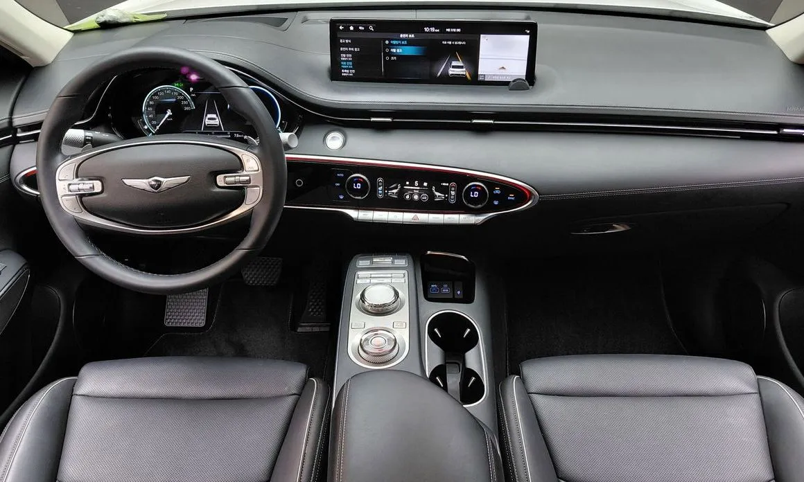 Genesis GV70 — фото 10