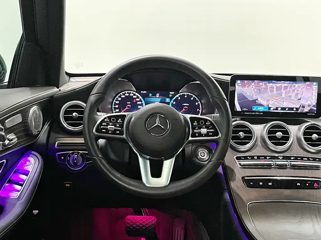 Mercedes-Benz GLC — фото 10