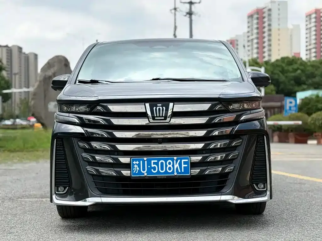 Toyota Crown (Import) — фото 5