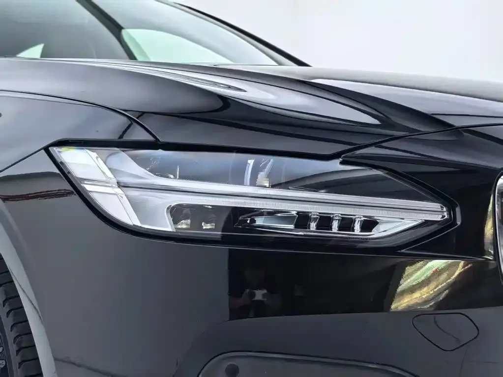 Volvo S90 — фото 2