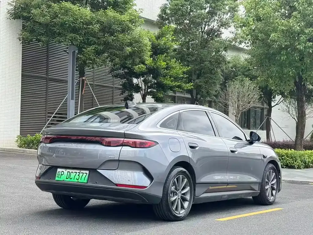 BYD Qin L — фото 7