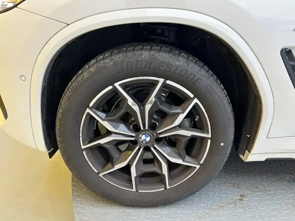 BMW X4 — фото 9