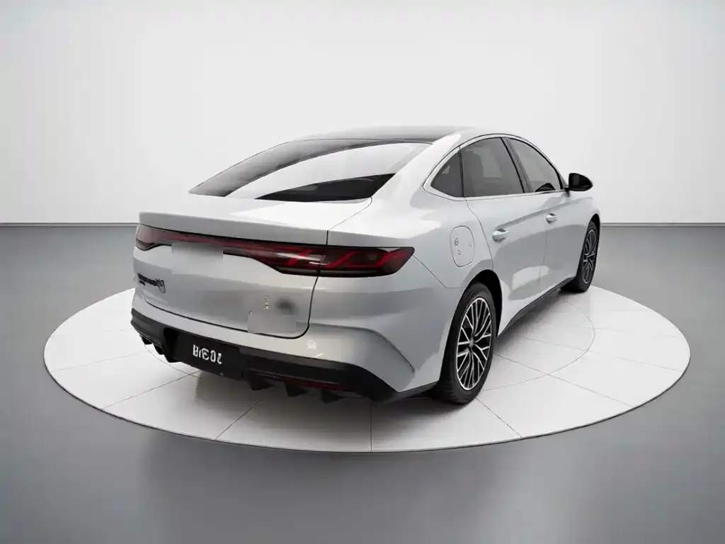 BYD Qin L — фото 8