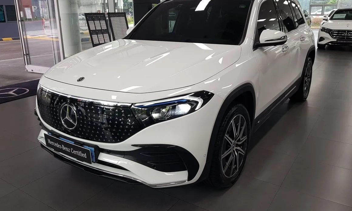 Mercedes-Benz EQB — фото 1