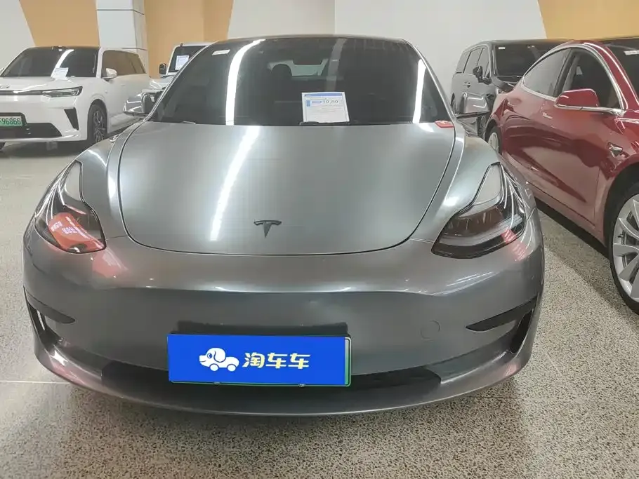 Tesla Model 3 — фото 8