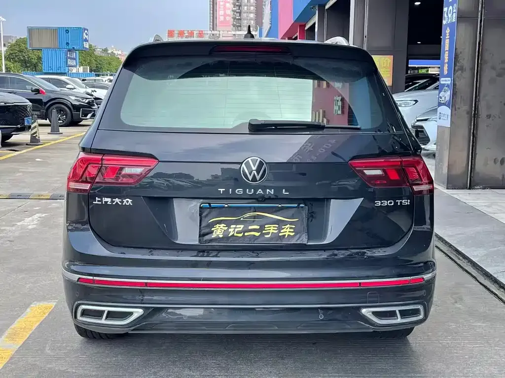 Volkswagen Tiguan L — фото 10